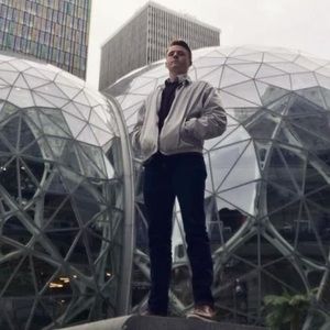 Meet your Posher, Harrison